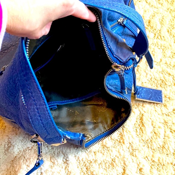 Vince Camuto blue grayish tone soft leather bag. - Picture 4 of 10